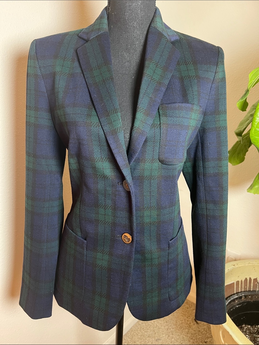 Ralph Lauren Women’s Dark Green  and Navy Blue Black Watch Plaid Pattern Size M